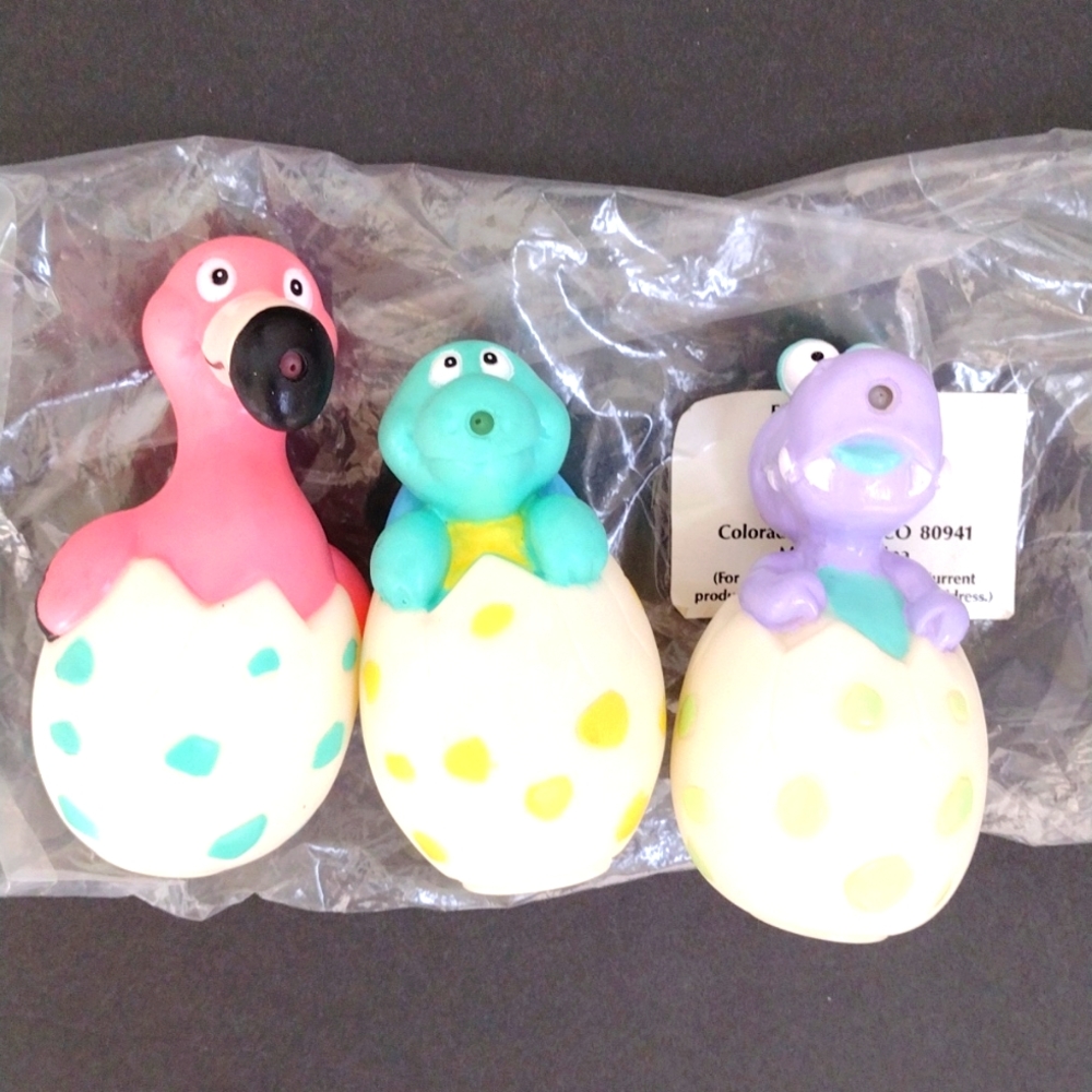 Vintage Russ Fun n Goofy  dinosaur turtle water flamingo Egg  squirter set